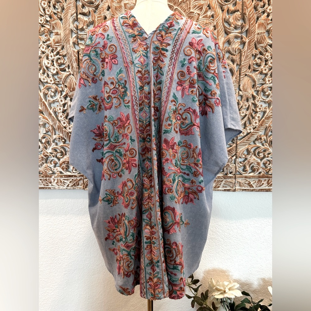 Umgee Floral Embroidered Chambray Open Cardigan/ Coverup- small S/M oversized - Picture 2 of 13